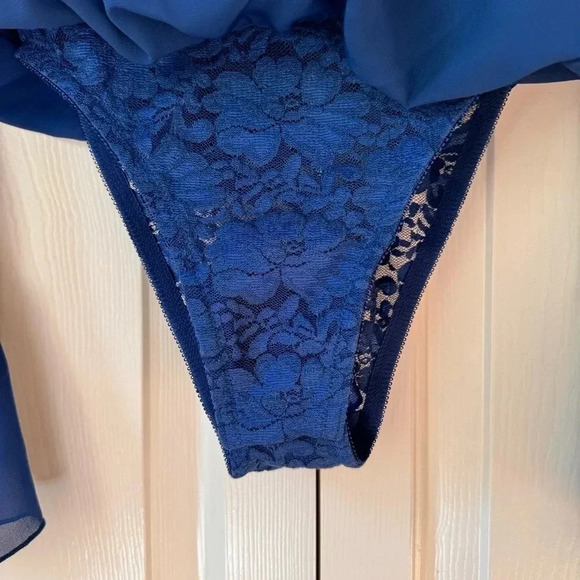 NWT We are Hot As Hell C it Thru Lace with Sheer long sleeve Bodysuit size XS - Picture 6 of 15